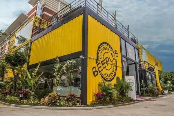 【探店】珠海首家集装箱餐厅开业了!用9.9元一整只特制烧鸡来欢迎你!